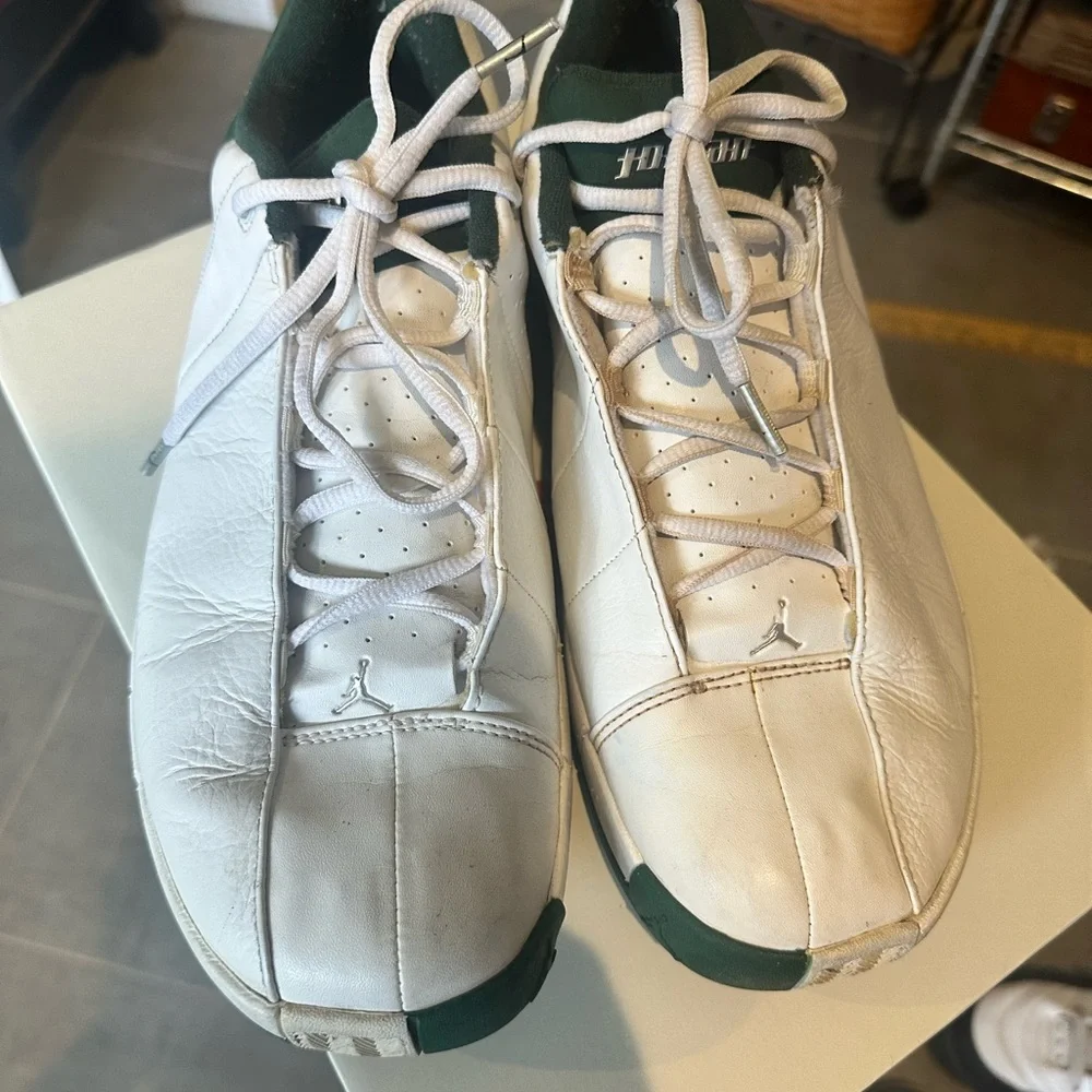 Air Jordan Team 2005 White Green Leather Sneakers Mens Size 11 310071-108